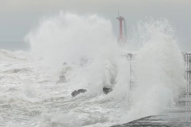 Typhoon Krathon Brings Taiwan to a Standstill, Disrupting Flights and Lives as Rain Batters the South