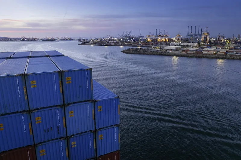 Il porto di Los Angeles e Long Beach battono i record in mezzo all'impennata delle importazioni