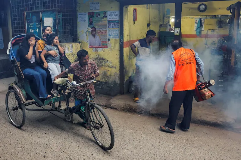 การระบาดของโรคไข้เลือดออกในบังกลาเทศรุนแรงขึ้น คร่าชีวิตผู้คนไปแล้วกว่า 400 รา