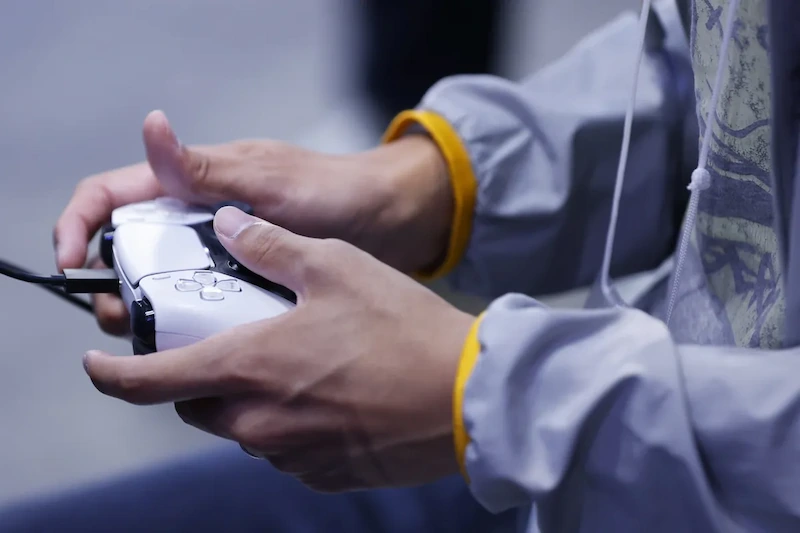 Sony Works on Portable PlayStation 5 Console to Challenge Nintendo