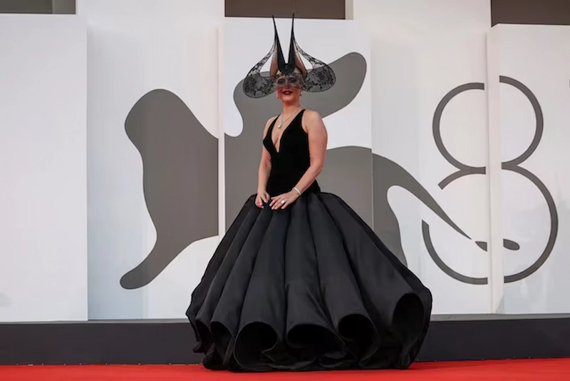 Lady Gaga จะทำให้แฟนๆ ตื่นตาตื่นใจด้วยคอนเสิร์ตฟรีริมชายหาดที่ Copacabana ในเมืองริโ