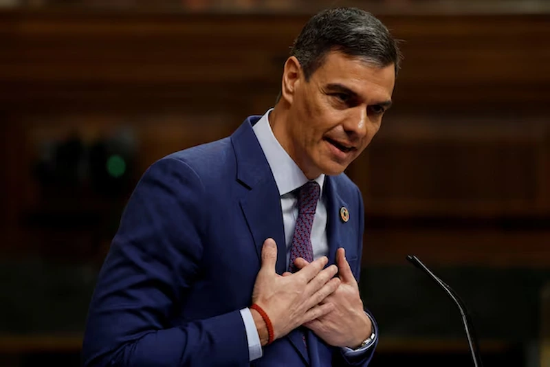 Junts Party Threatens Spanish Prime Minister with Confidence Motion