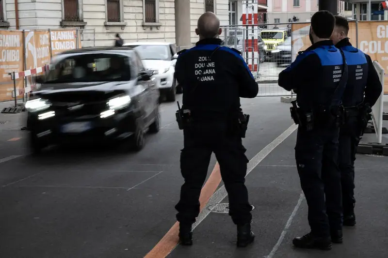 La Svizzera e l’UE raggiungono un compromesso sull’immigrazione, aprendo la strada all’accordo sulle relazioni bilaterali