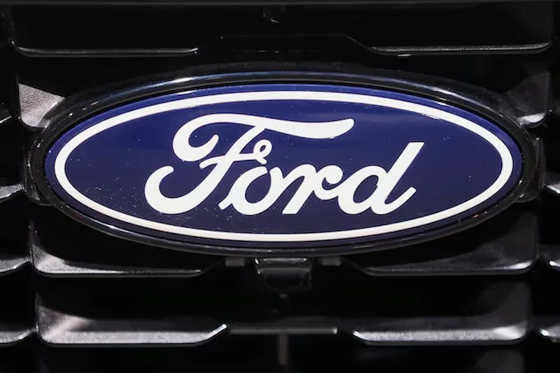 NHTSA intensifica l'indagine sulla tecnologia Ford BlueCruise dopo collisioni mortali