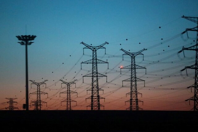 China on course to see a historic decline in fossil-fuelled electricity production in 2025, breaking a decade-long trend