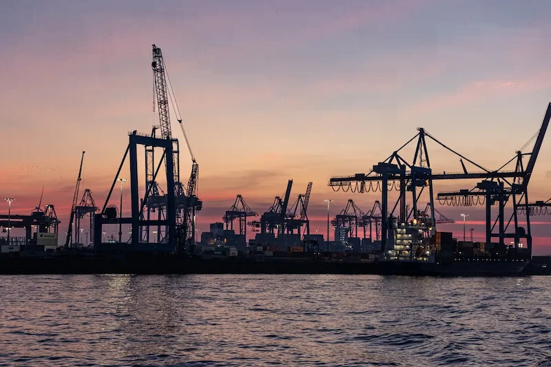 EU Navigates Transatlantic Trade Tensions Amid Trump's Tariff Threats