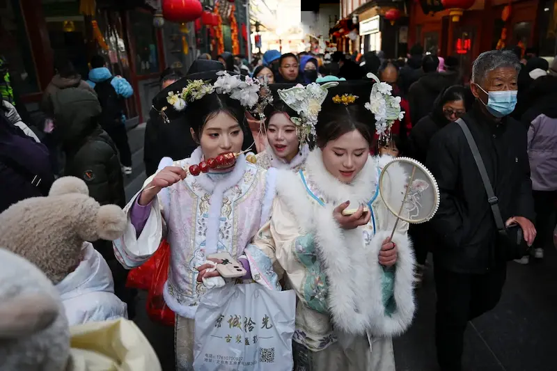 Chinese Consumer Inflation Picks Up Amid Lunar New Year Spending Surge