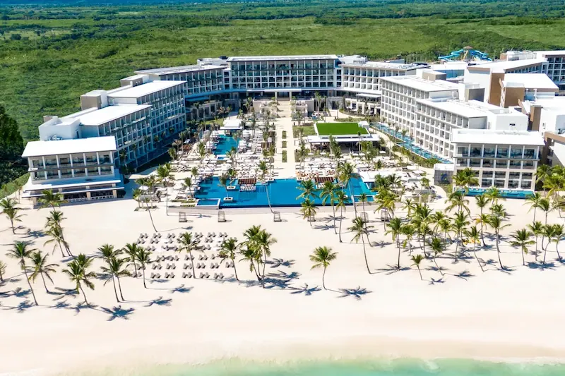 Hyatt Hotels Corp. Espande la portata del resort all-inclusive con l'acquisizione di Playa Hotels