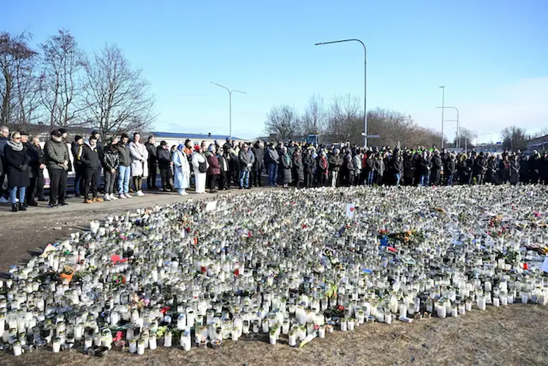 Suecia implementa medidas de seguridad en las escuelas después de la tragedia de disparos del campus