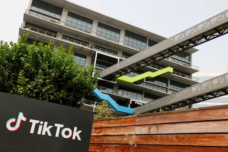 Während Trump das Verbot von Tiktok in Apple und Google US App -Stores wiederholt