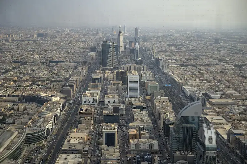 La sussidiaria saudita PIF mette vista sulla diversificazione della strategia turistica oltre la capitale