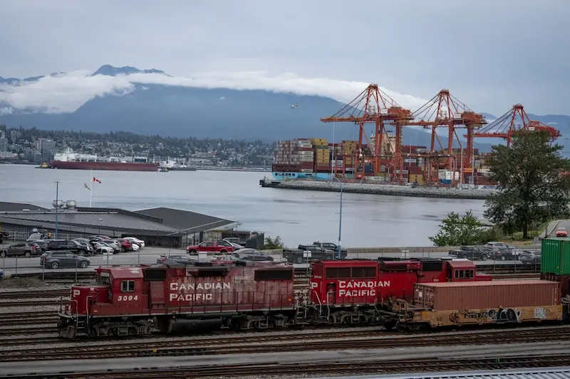 Trump Confirms Tariffs on Canada and Mexico Will Proceed as Planned