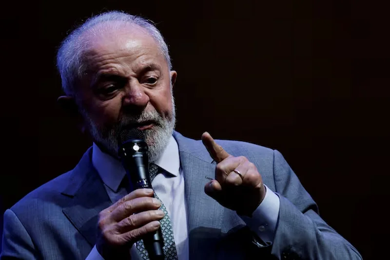 Os índices de aprovação despencam para o presidente do Brasil, Lula, à medida que as eleições aparecem