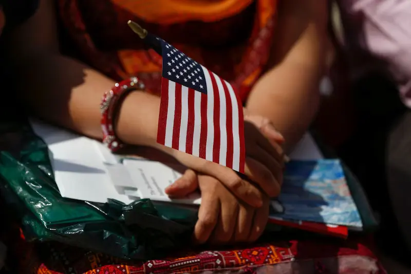 Presidente Trump per firmare l'ordine esecutivo che stabilisce l'inglese come ufficiale U. S. Lingua