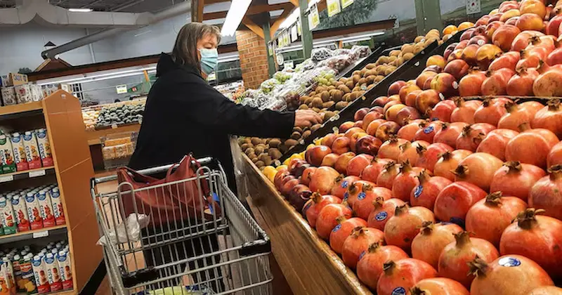 Canada's Strong Fourth Quarter GDP Growth Surpasses Expectations