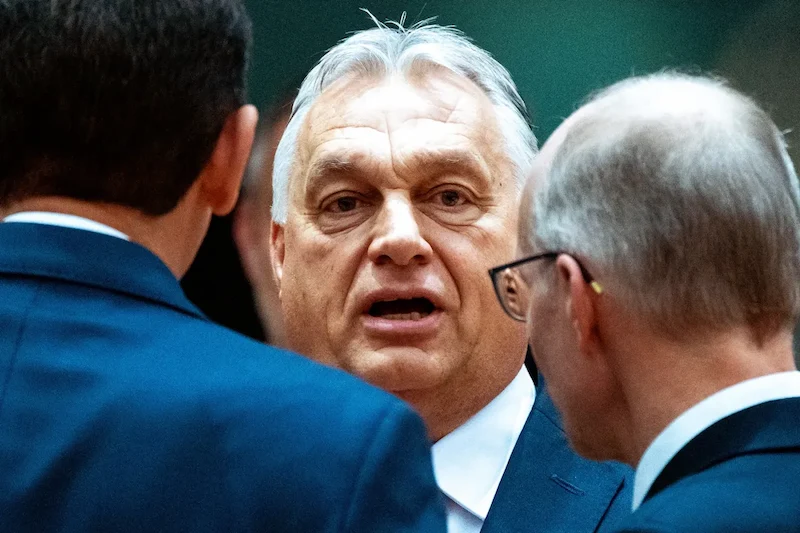 Orban Strong-arms Dual Citizens with Threat of Expulsion Before Hungarian Election