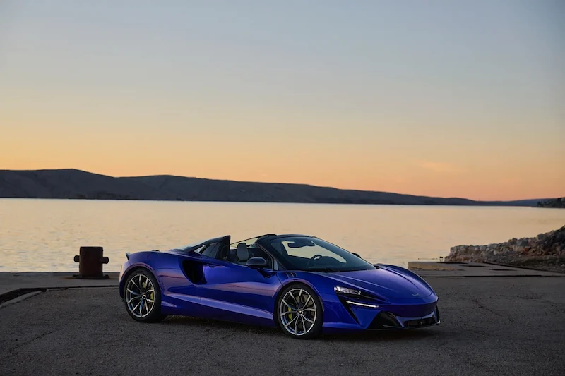 McLaren -Fusionssignale wechseln unter neuem Besitz auf SUVs und Limousinen