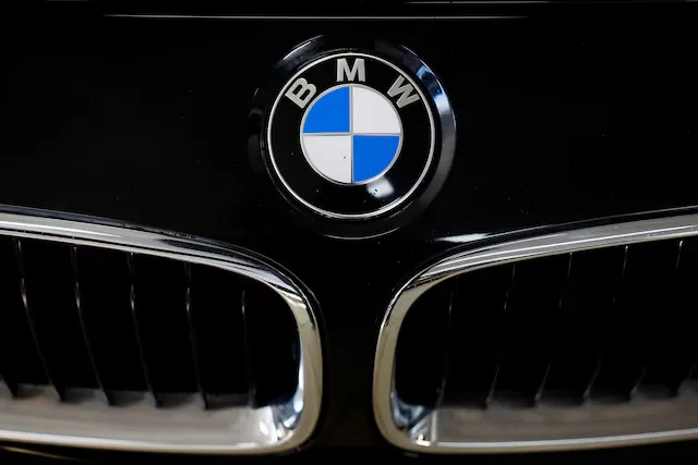 BMW -beugels voor winstvermogen terwijl Europa worstelt met tariefgevolgen