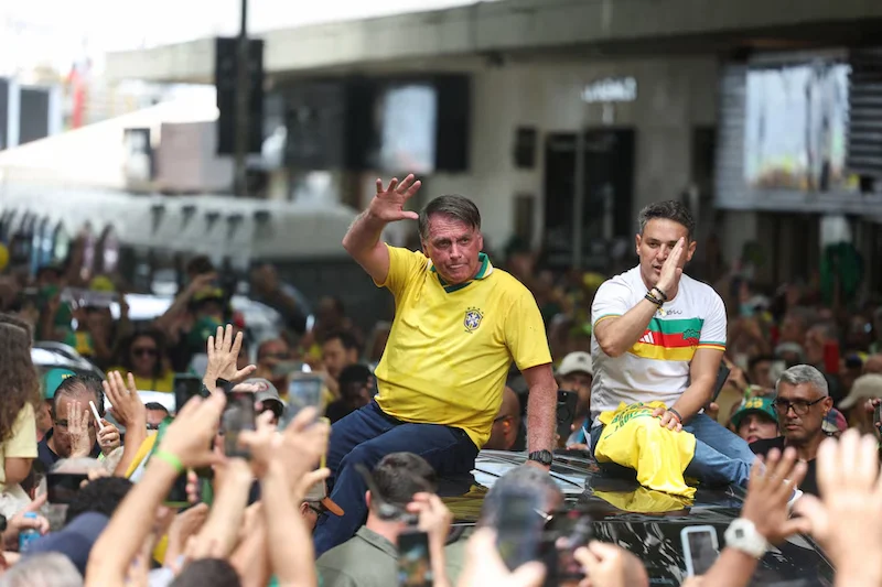 Brasile raduni a sostegno di Bolsonaro in mezzo alla crisi della democrazia