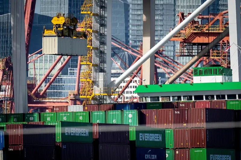 Critical Canadian Election Focuses on Economic Recovery Amid US Trade Pressures