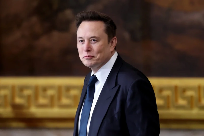 La startup di intelligenza artificiale di Musk acquisisce X Social Network in una fusione inaspettata