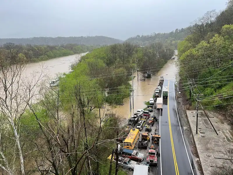 Deadly Storms and Floods Ravage U.S. Midwest and South