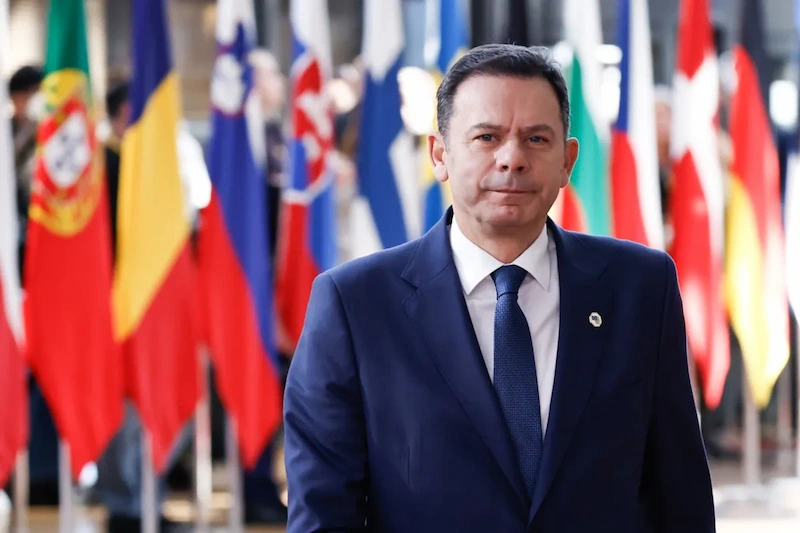 Portuguese Prime Minister Promises Tax Cuts and Wage Increases Ahead of Election Showdown