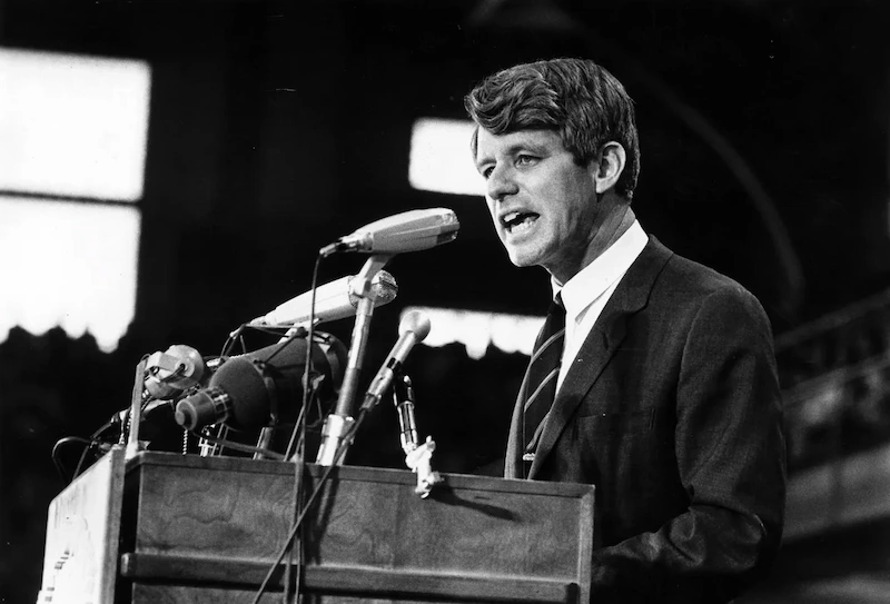 Trump ujawnia tajne dokumenty rzucające światło na tragiczne zabójstwo Roberta F. Kennedy w 1968 roku