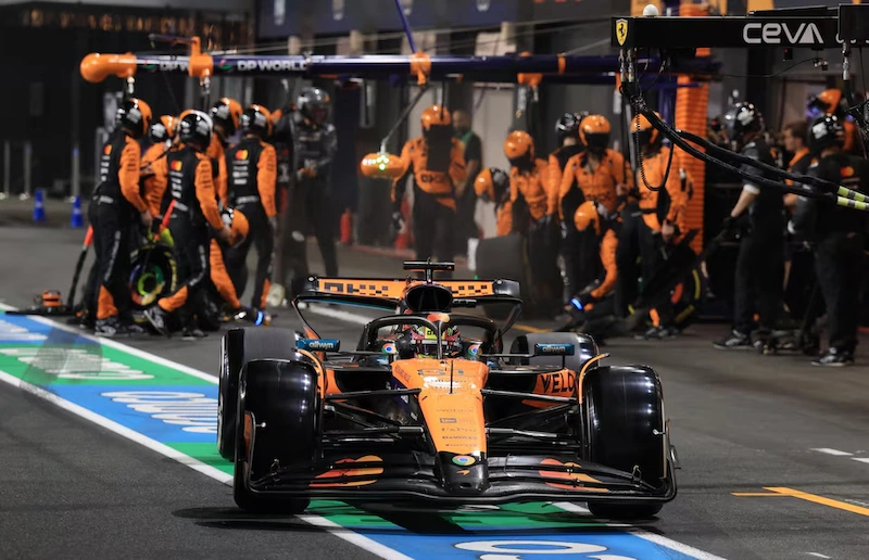 Piastri gewährleistet den Sieg im spannenden Jeddah -Rennen, um die Formel -1 -Meisterschaft in Führung zu bringen