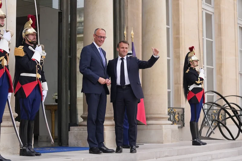 Il nuovo cancelliere tedesco Merz e il presidente francese Macron Forge Alliance per rafforzare l'unità dell'UE