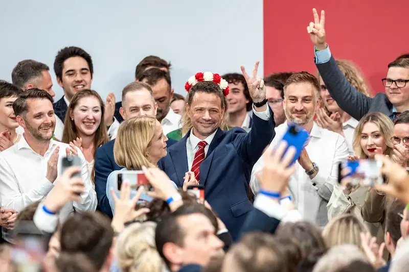 W ciasnym polskim wyścigu prezydenckim burmistrz centralny wyprzedza kandydata nacjonalistycznego