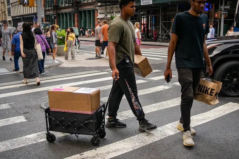 L'economia globale sente la pressione dell'aumento dei costi al consumo