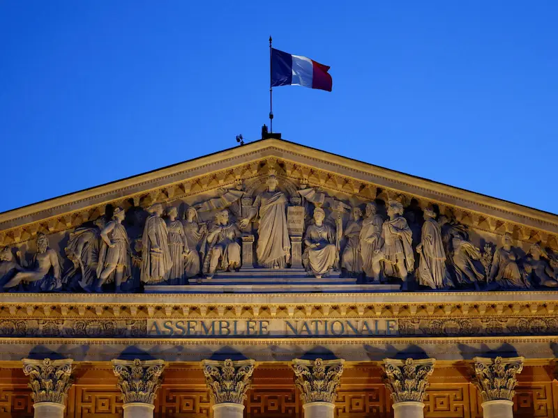 L'instabilità politica si aggrava in Francia con la caduta del Terzo Governo a causa della crisi del debito